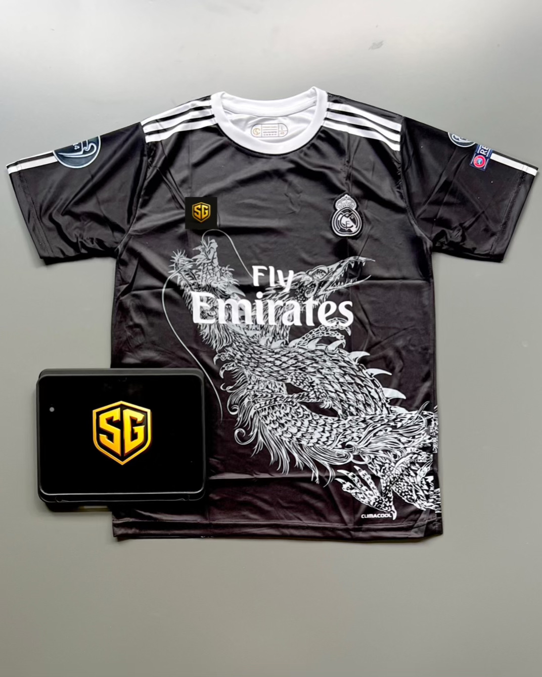 Real Madrid retro dragon Ronaldo 7