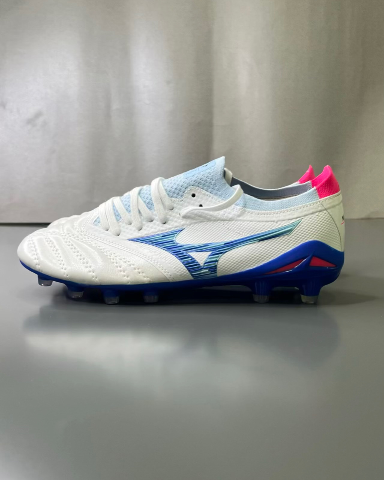 Mizuno morelia neo